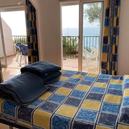 Bertur Cala Llevado * Тоса-де-Мар