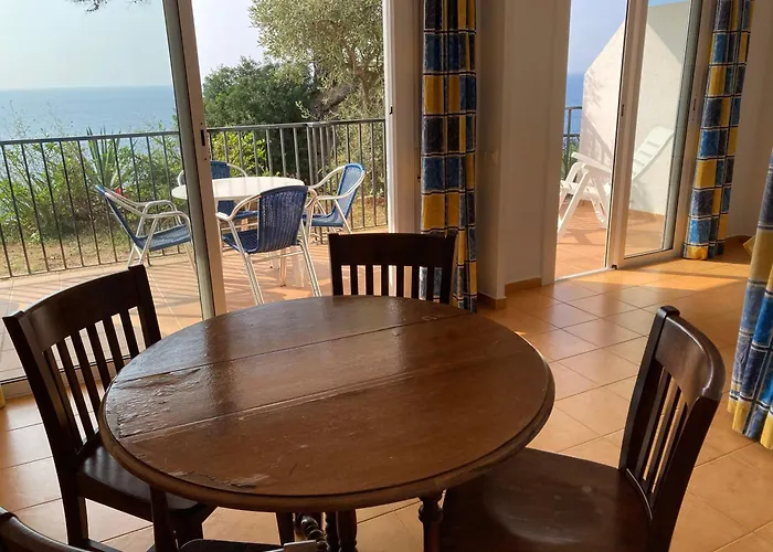 Bertur Cala Llevado *