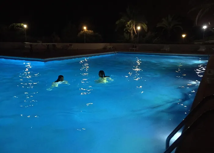 Bertur Cala Llevado *