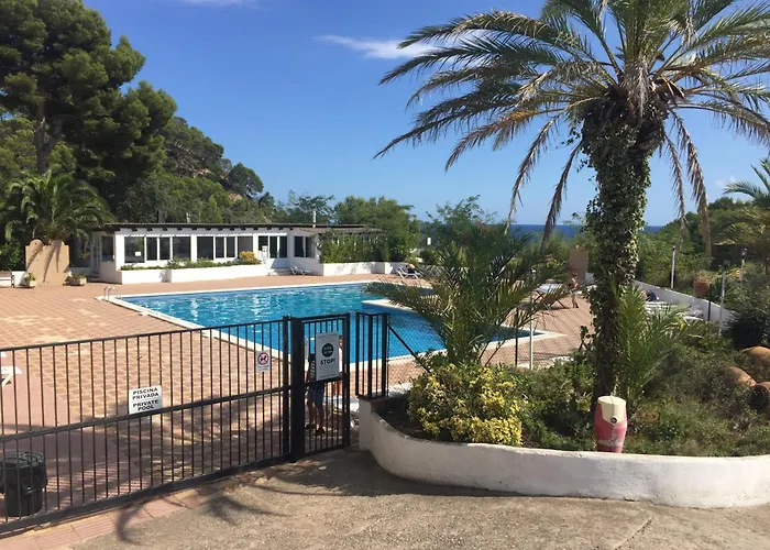 Bertur Cala Llevado * Тосса-де-Мар