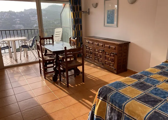 Bertur Cala Llevado *